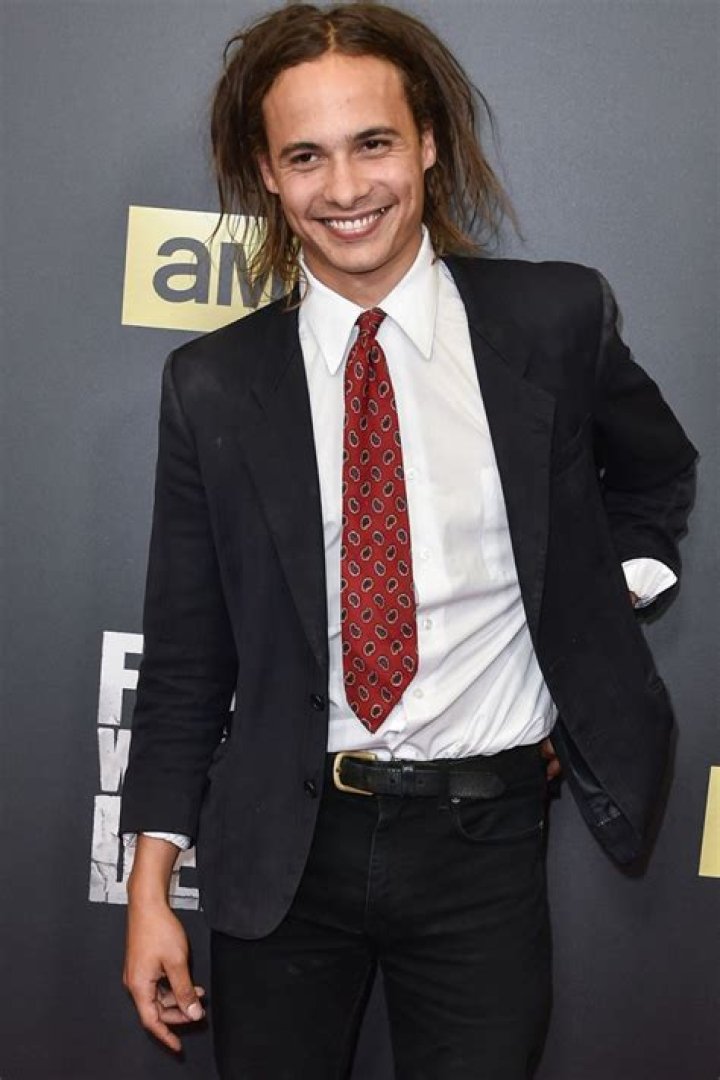 All About British Actor Frank Dillane: Parents, Ethnicity, Height |