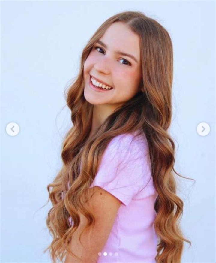 Anna McNulty- Wiki, Age, Ethnicity, Boyfriend, Height, Net Worth, Career