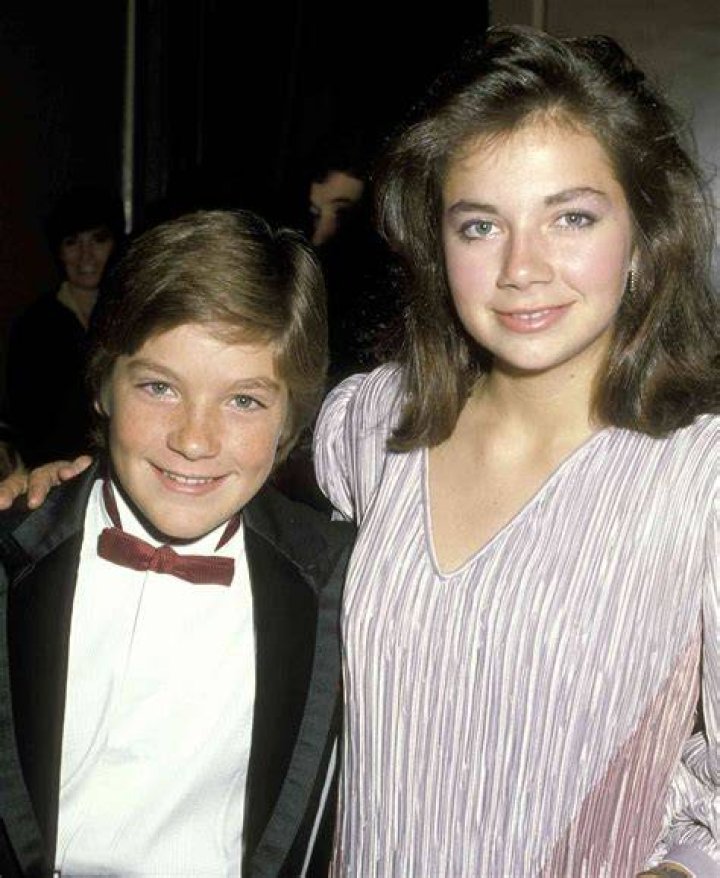 Are Justine And Justin Bateman Twins?