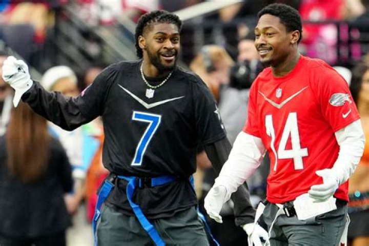 Are Stefon and Trevon Diggs Brothers, Relationship ·