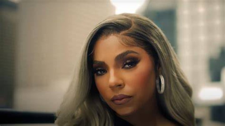 Ashanti (singer) Net Worth ·
