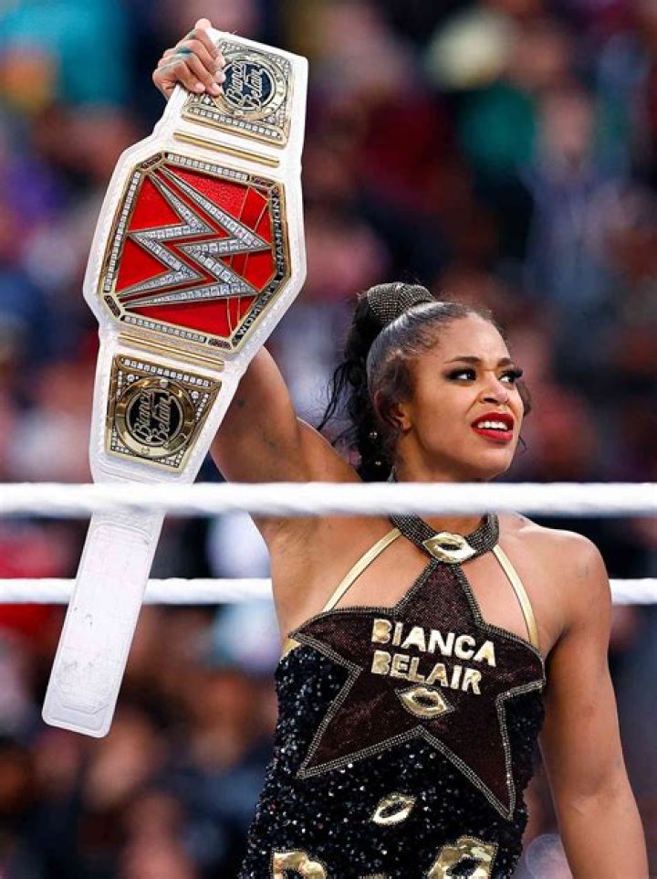 Bianca Belair WWE, Age, Height, Husband, Kids, Net Worth, etc ·