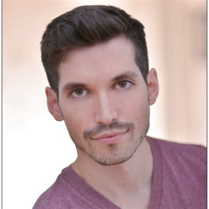 Billy Kametz- Wiki, Age, Wife, Height, Net Worth, Career