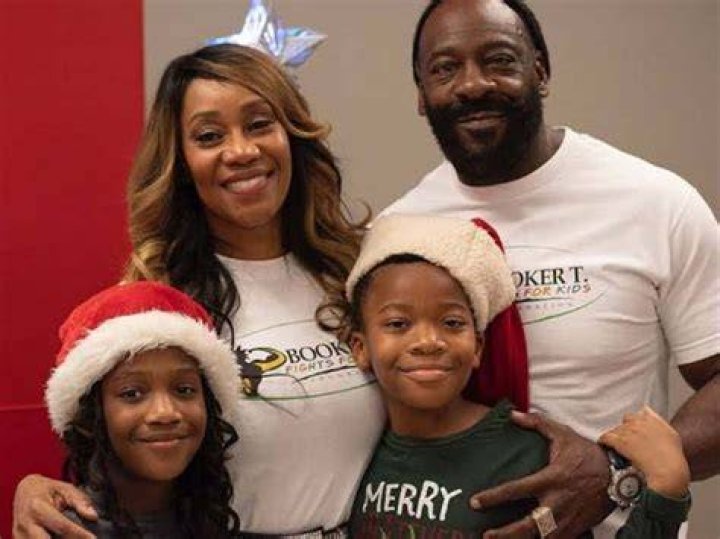 Booker T Net Worth, Real Name, Salary, Wife, House, and more