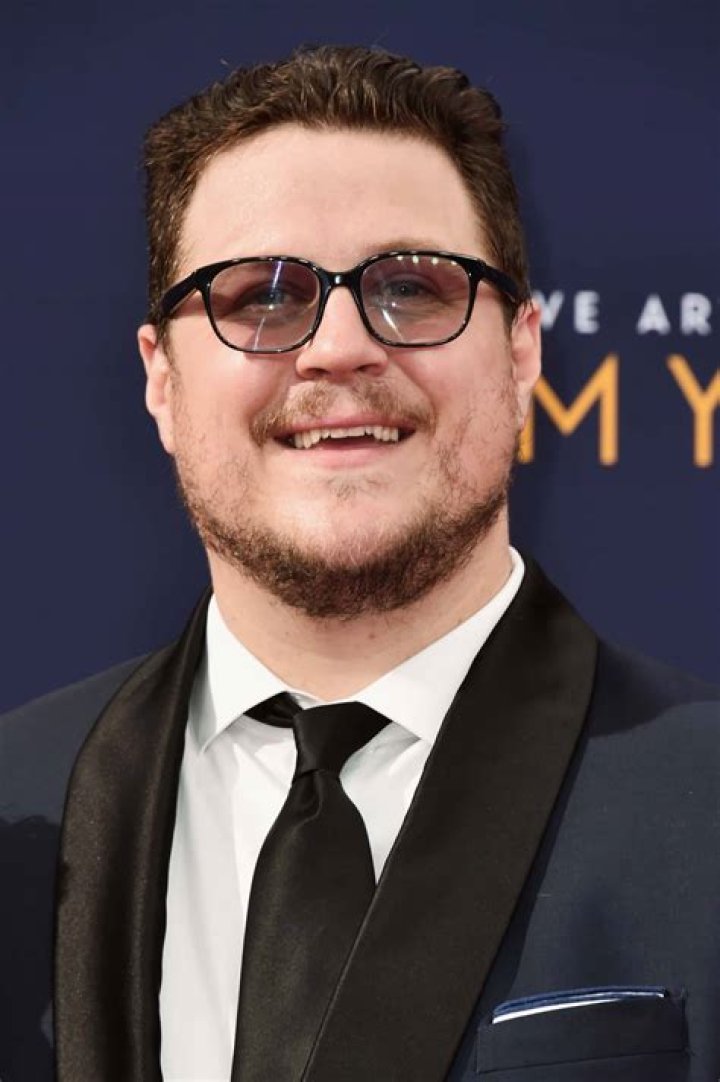 Cameron Britton (Umbrella Academy) Age, Height, Net Worth, Wiki |