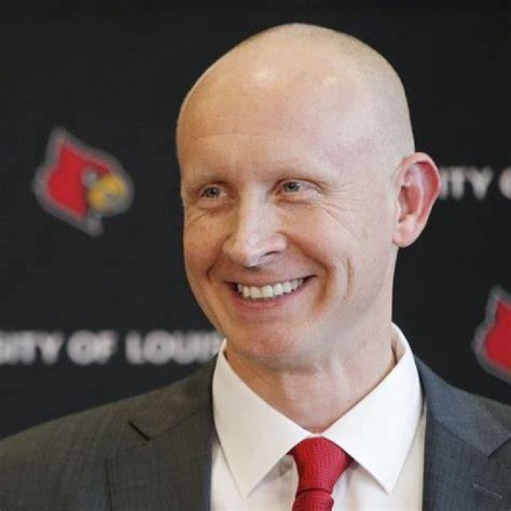 Chris Mack Net Worth: How much salary does he earn? Chris Mack Family: Wife and Children ·