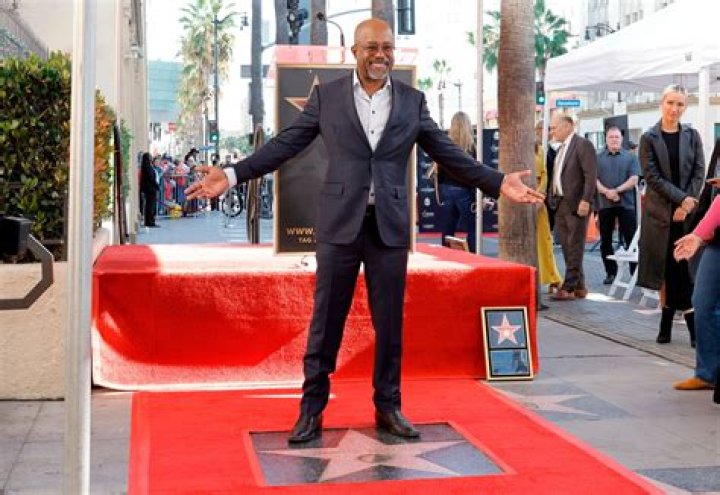 Darius Rucker Receives Star On Hollywood Walk Of Fame Celeb Secrets Country
