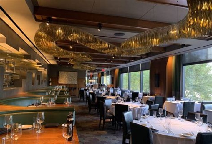 Discover The Unparalleled Dining Experience At Del Frisco's Double Eagle Steakhouse