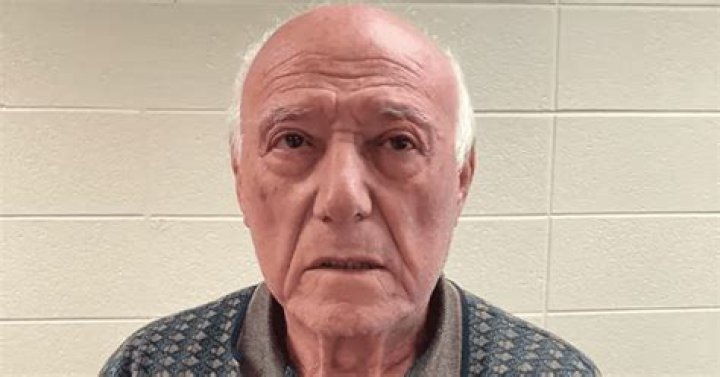 Ettore Lacchei: Illinois man, 72, fatally shoots neighbor in head during argument over leaf blower
