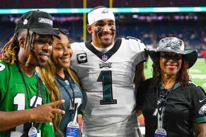 Exploring Jalen Hurts' Family Ties