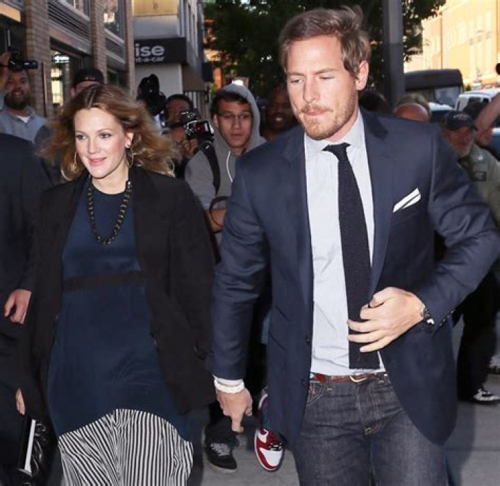 Is Drew Barrymore Engaged, Partner, Propose, Dating, Relationship, Married