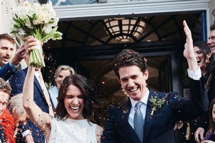 Is Molly Hunter Married? A Literary Exploration
