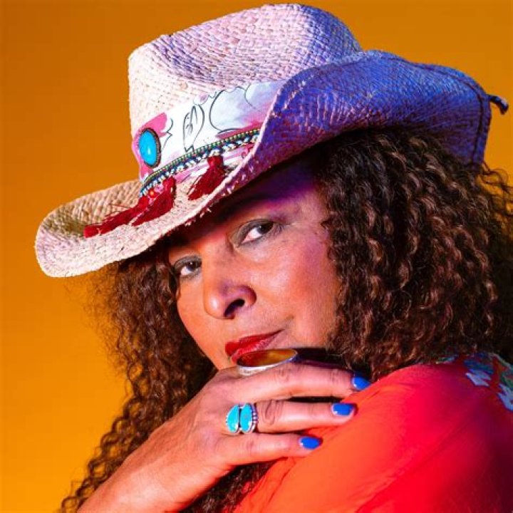 Is Pam Grier Married With Children