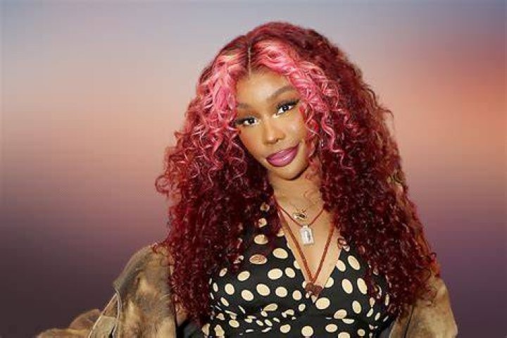 Is SZA A Doting Mother?