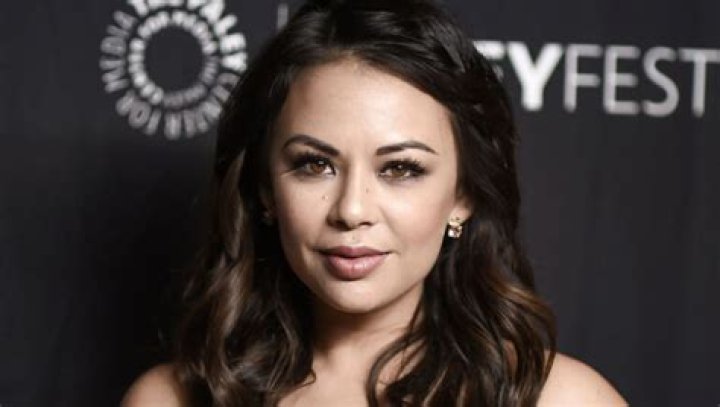 Janel Parrish Ethnic Background, Ethnicity, Measurements, Bikini, Tattoos, Wiki, Height, Husband, real Name, Net Worth