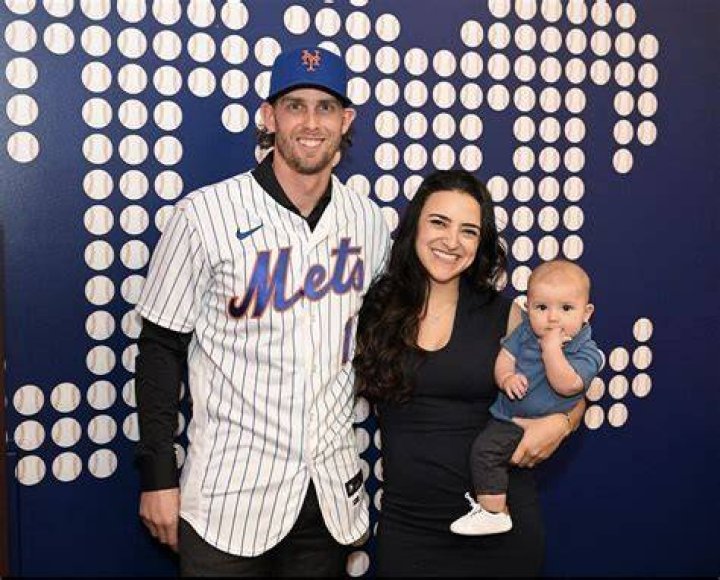 Jeff McNeil Brother Ryan McNeil Is Also A Baseball Player- Family
