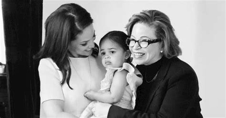 Laura Jarrett And Valerie Jarrett's Mother-Daughter Bond