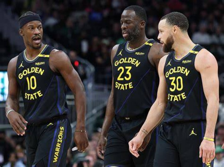 Learn to respect others Damian Lillard gets brutally honest on the Draymond Green Jordan P ·