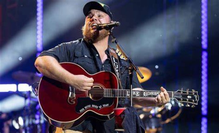 Luke Combs And The Sibling Connection