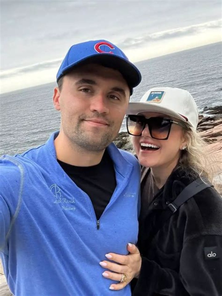 My wife dresses me, Kirk Cousins credits his wife for wearing BIZARRE Vikings blazer after pul ·