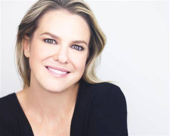 PicoVib | Larisa Oleynik Net Worth