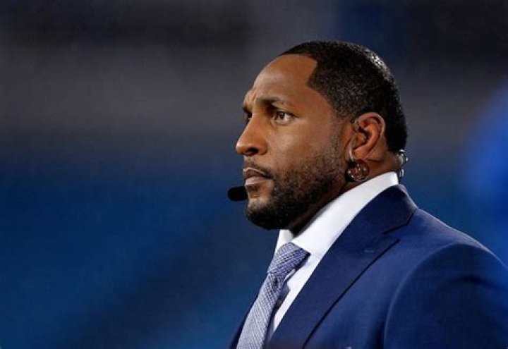 Ray Lewis Height, Weight, Age, Spouse, Family, Facts, Biography |