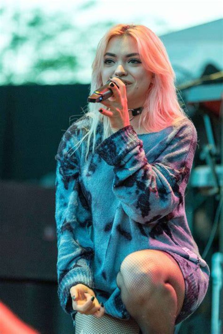 Rena Lovelis