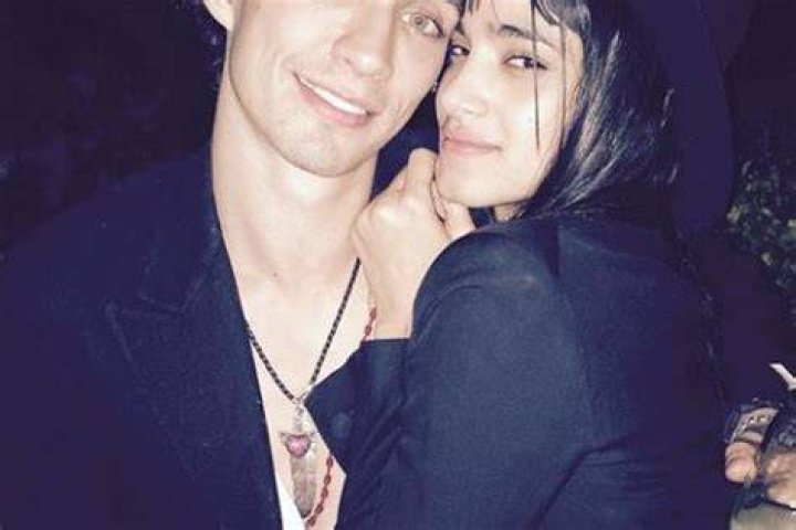 Robert Sheehan Net Worth, Age, Girlfriend, Family, Biography & More
