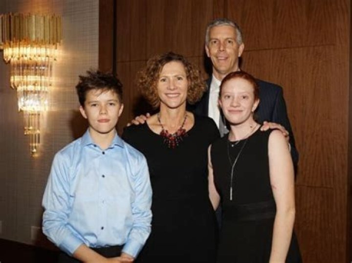 Russell Hitchcock Biography, Age, Height, Wife, Net Worth, Family