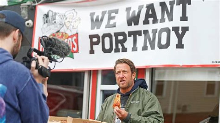 Shut the f*** up and watch, Joe Rogan gets furious with Barstool Sports Dave Portnoy for cl ·