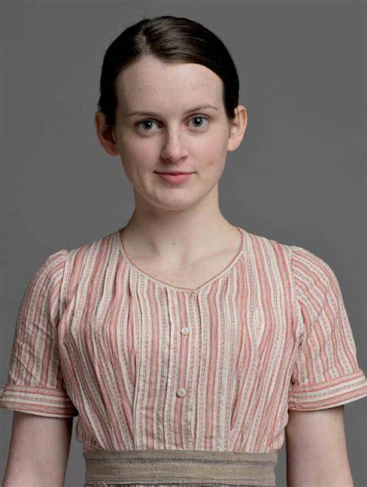 Sophie McShera's Wiki - aka Daisy Mason on 'Downton Abbey' |