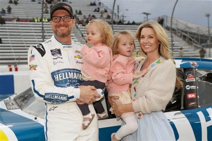 The Extraordinary Life Of Dale Earnhardt's Wife