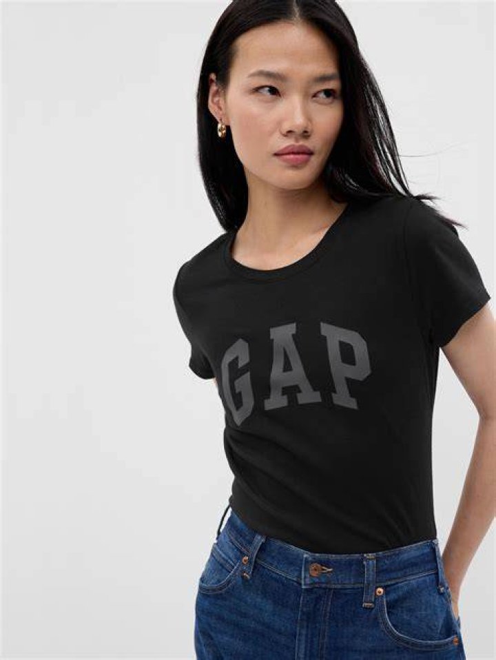Uncover The Legacy Of The Iconic Sharon Stone Gap T-shirt