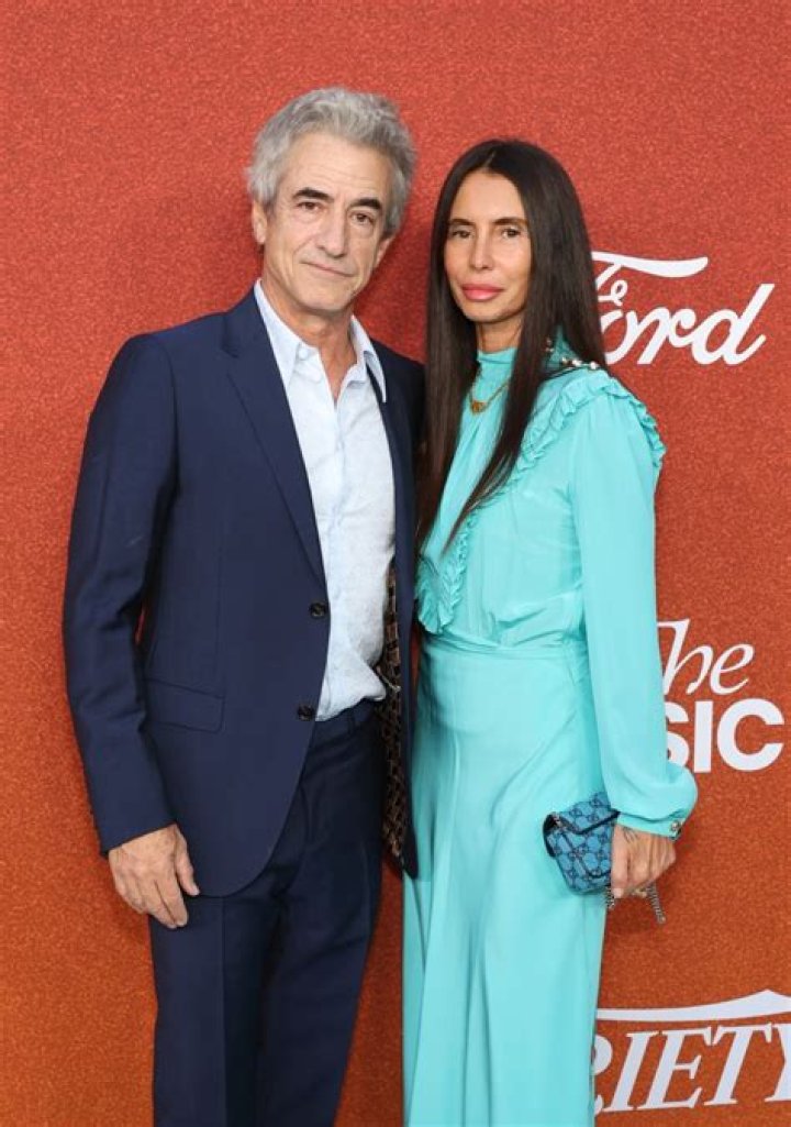 Uncover The Secrets Of Dermot Mulroney's Relationships