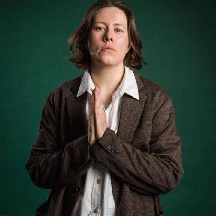 Uncover The Wit And Wisdom Of Rising Comedy Star: Jamie Lee