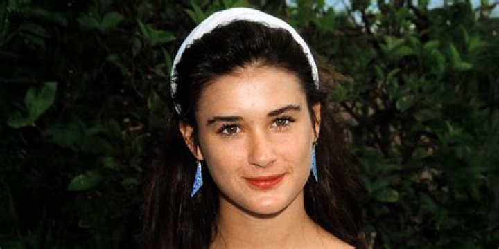 Unveiling Demi Moore's Weight Journey: Discoveries And Insights