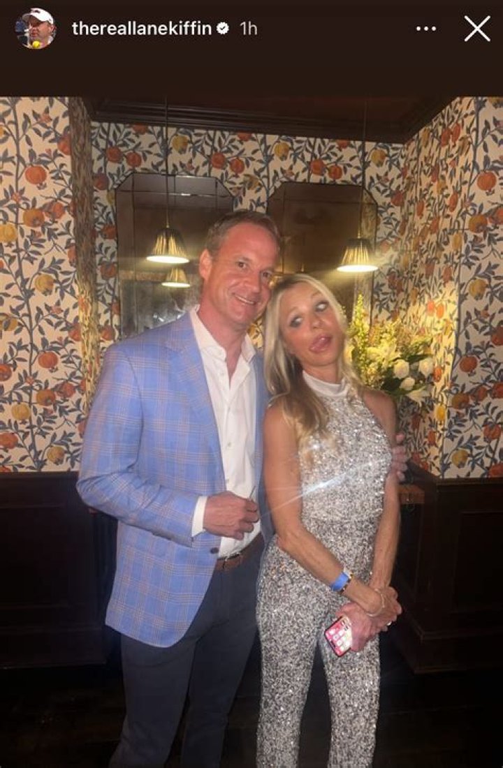 Unveiling Lane Kiffin's Marital Status: Unveiling The Truth