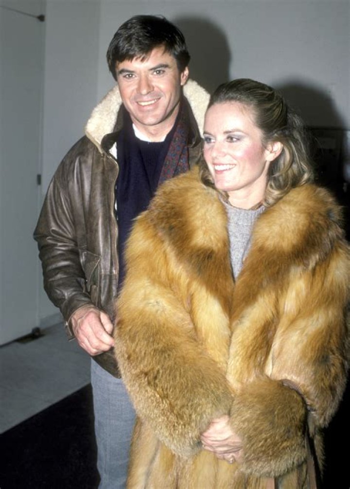 Unveiling Robert Urich's Height: A Journey Of Discovery