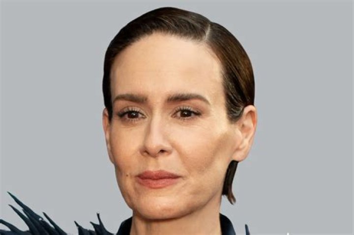 Unveiling Sarah Paulson's Net Worth And Surprising Insights