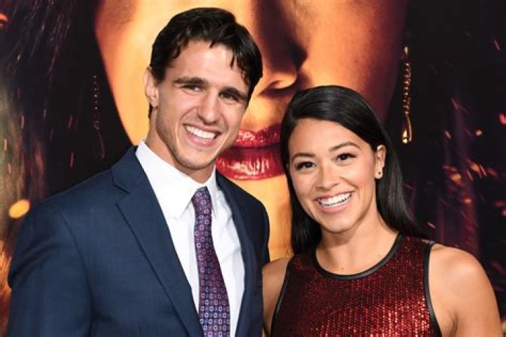 Unveiling The Star-Making Role Of Joe LoCicero In "Jane The Virgin"