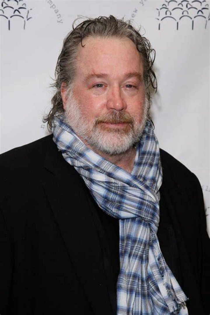 What Happened to Tom Hulce? Wife, Height, Personal Life, Wealth |
