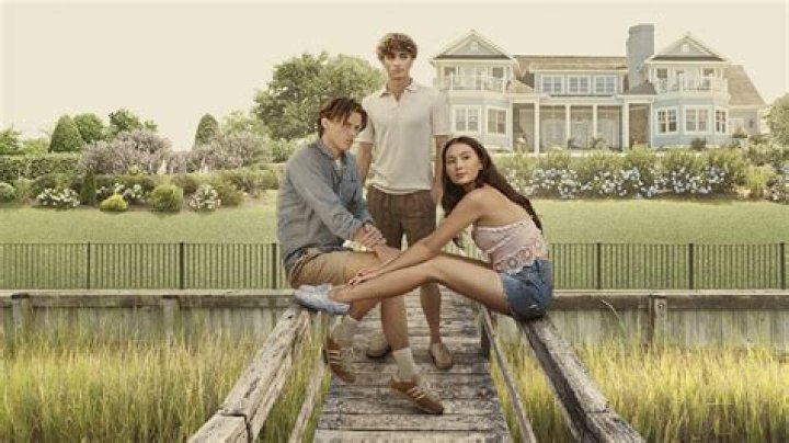 Who Are Minnie Mills Parents? Meet Family Of The Summer I Turned Pretty Actress |