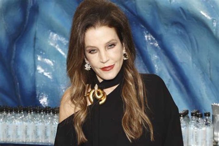 Who Is Lisa Presley? Wiki, Age, Height, Net Worth, Husband, Marriage (Biographygist)