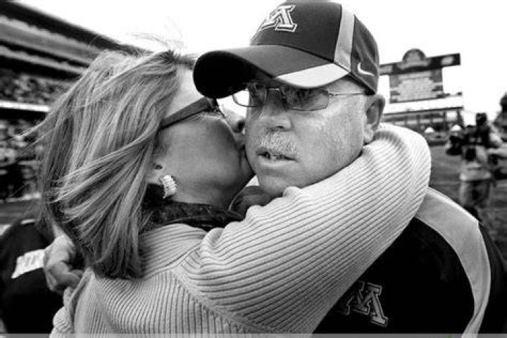 Who Is Rebecca Kill, Jerry Kill Wife? Married Life & Kids