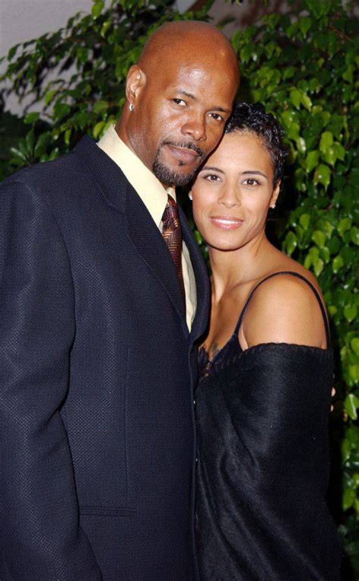 Who is Shawn Wayans Dating Now